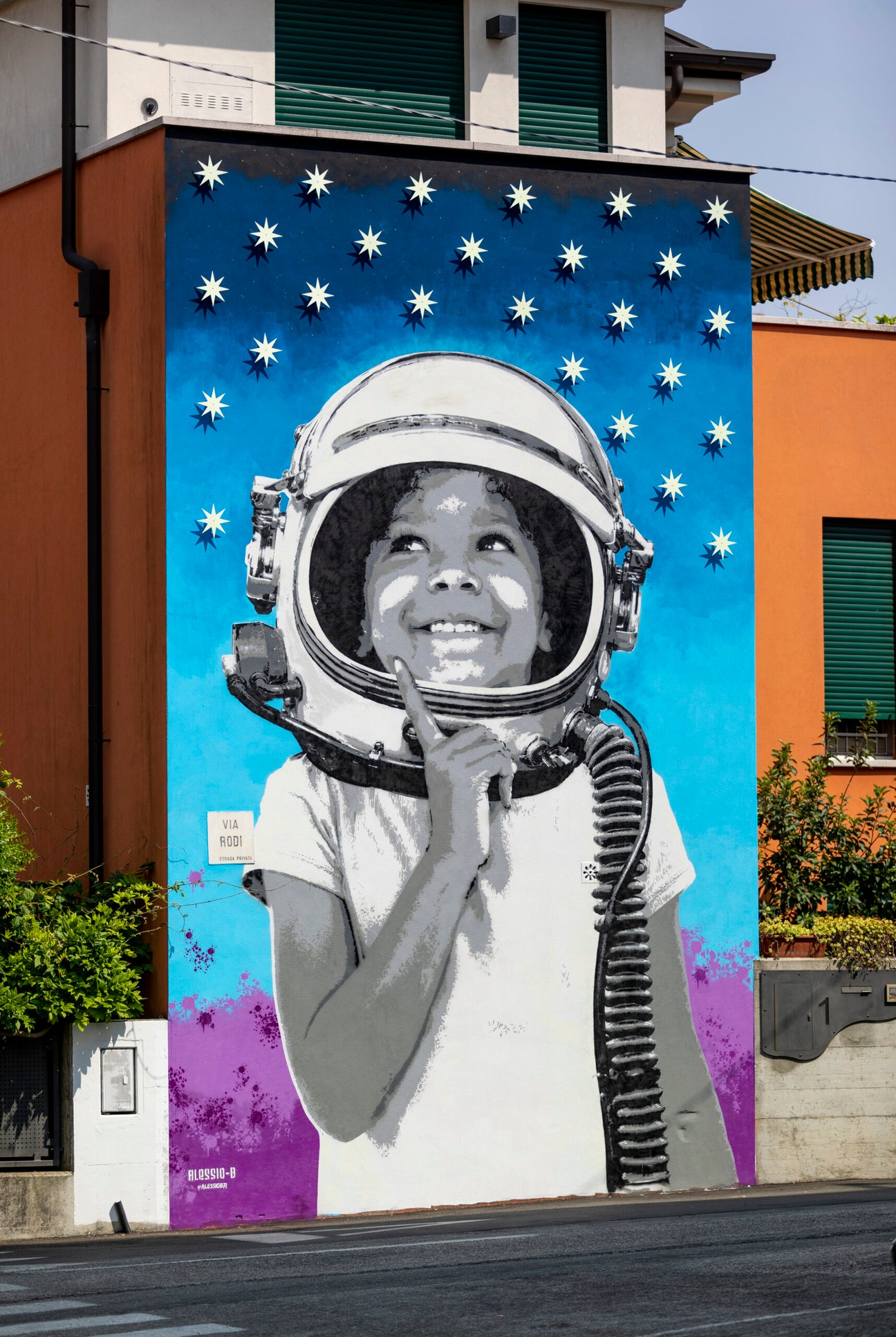 BIENNALE-DI-STREET-ART-SUPER-WALLS-2021-C-È-ANCHE-ALESSIO-B