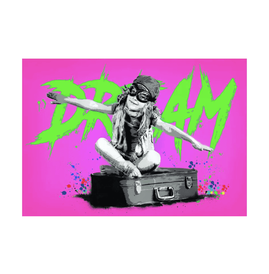 Dream Pink di Alessio-B. Stampa giclée stampa giclée su carta 320 gsm edizione limitata rappresentante una bambina con gli occhiali da aviatore seduta sopra ad una valigia da viaggio | CD Studio d'Arte