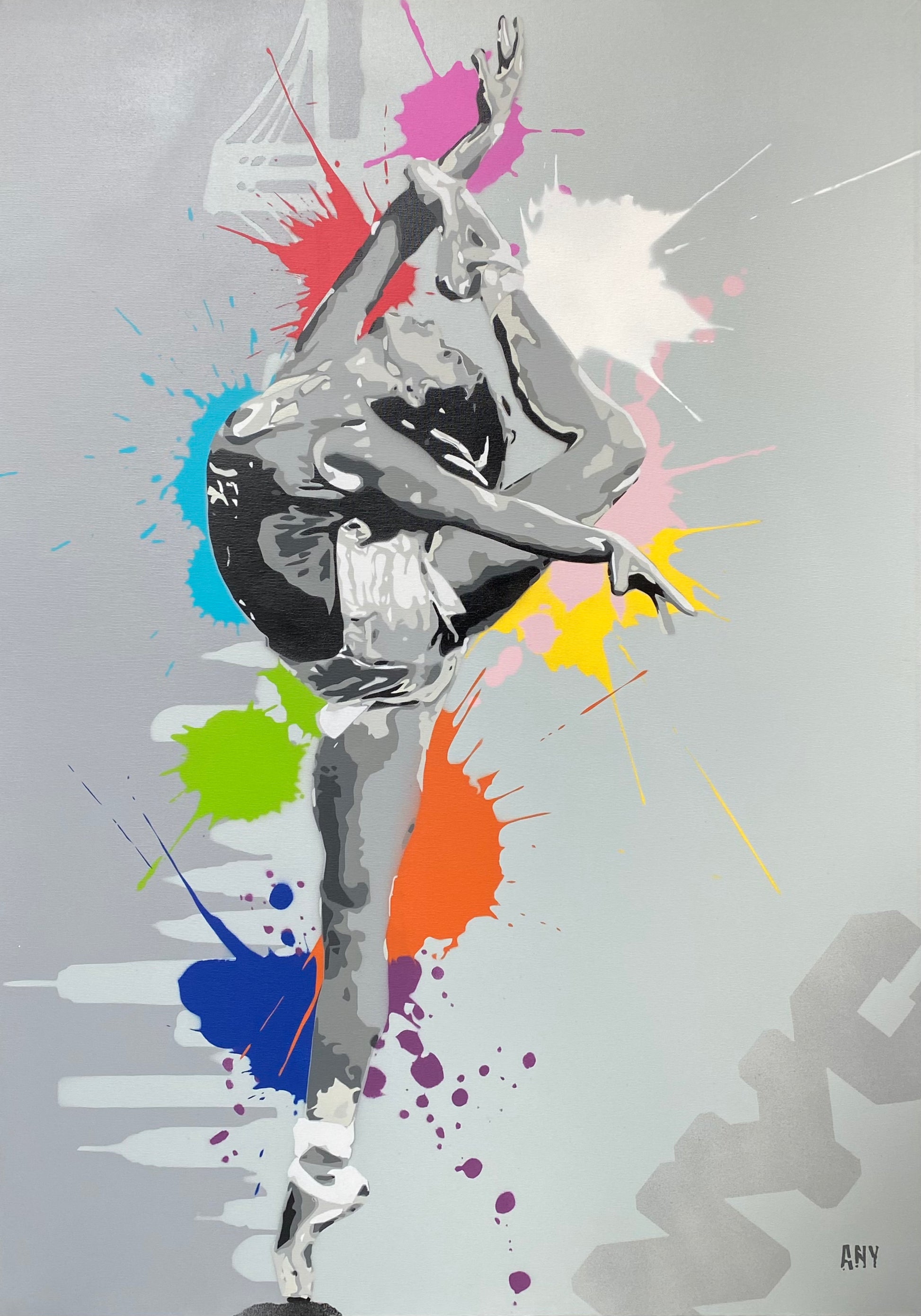 Rainbow Dance Edition di Any. Opera unica spray e stencil su tela rappresentante una ballerina mentre danza circondata da getti di colore | CD Studio d'Arte